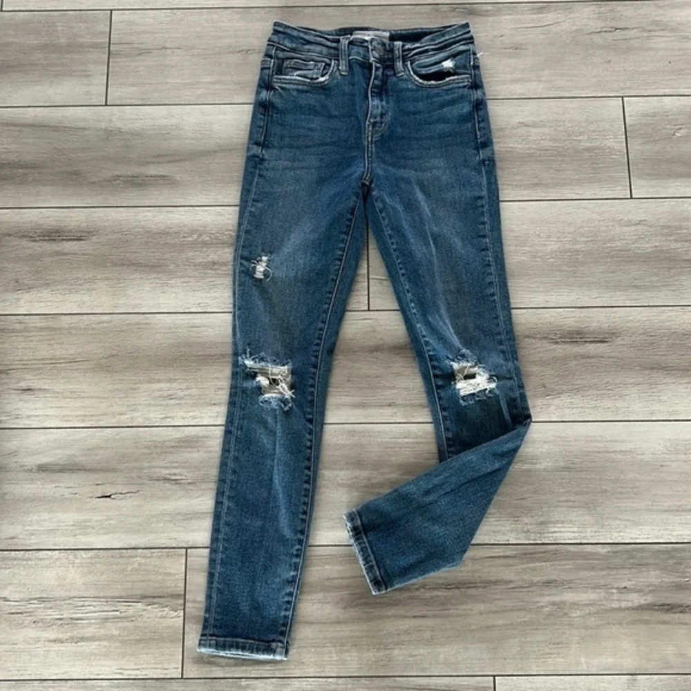 Carly Jean LOGAN skinny jeans size 0